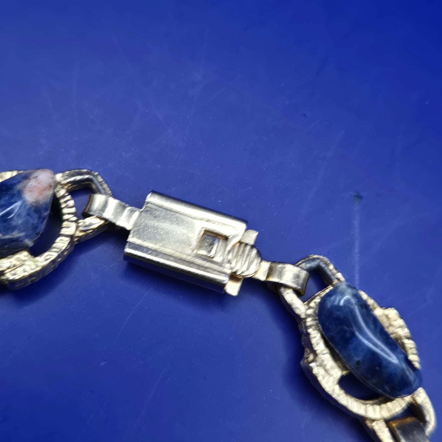 Vintage Armband mit Sodalith Steinen und Gold-Ton Fassung