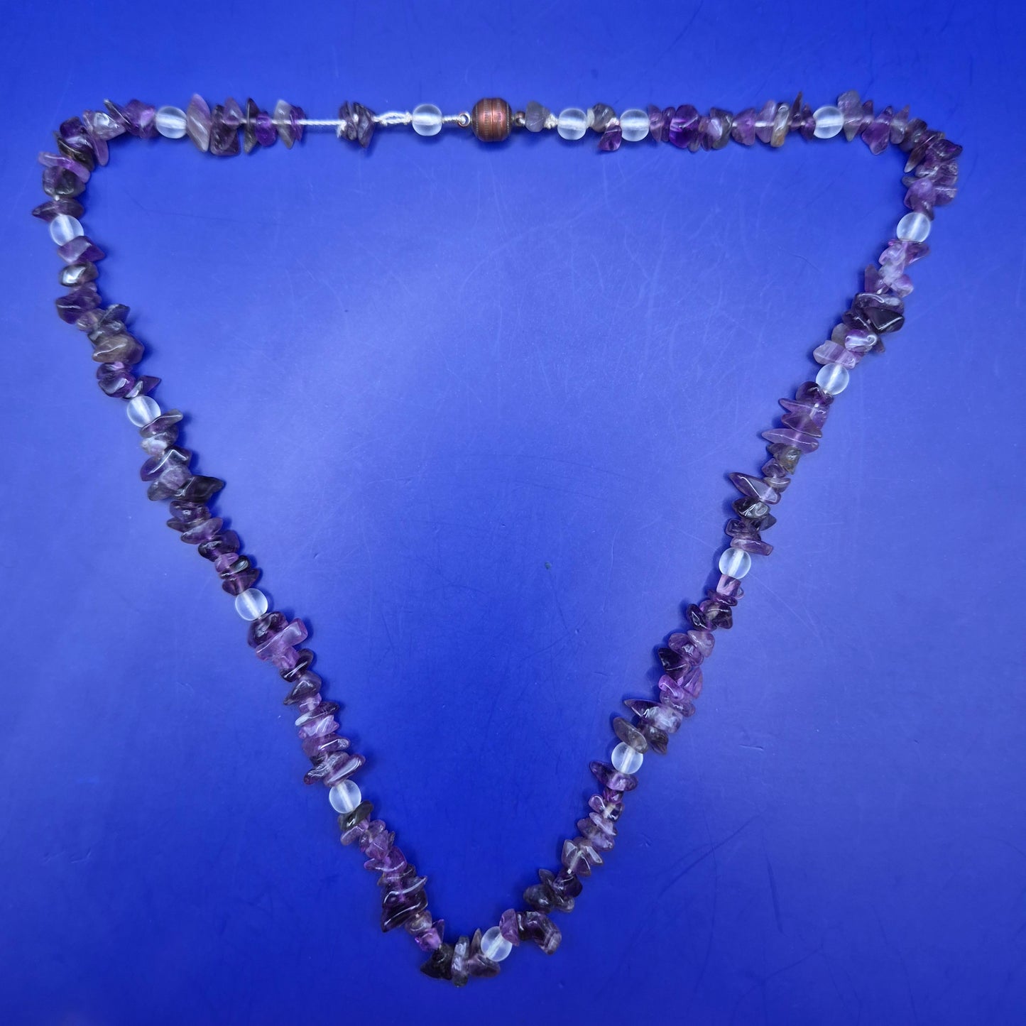 Vintage Kette aus Amethyst Splittern und Mondstein Glasperlen