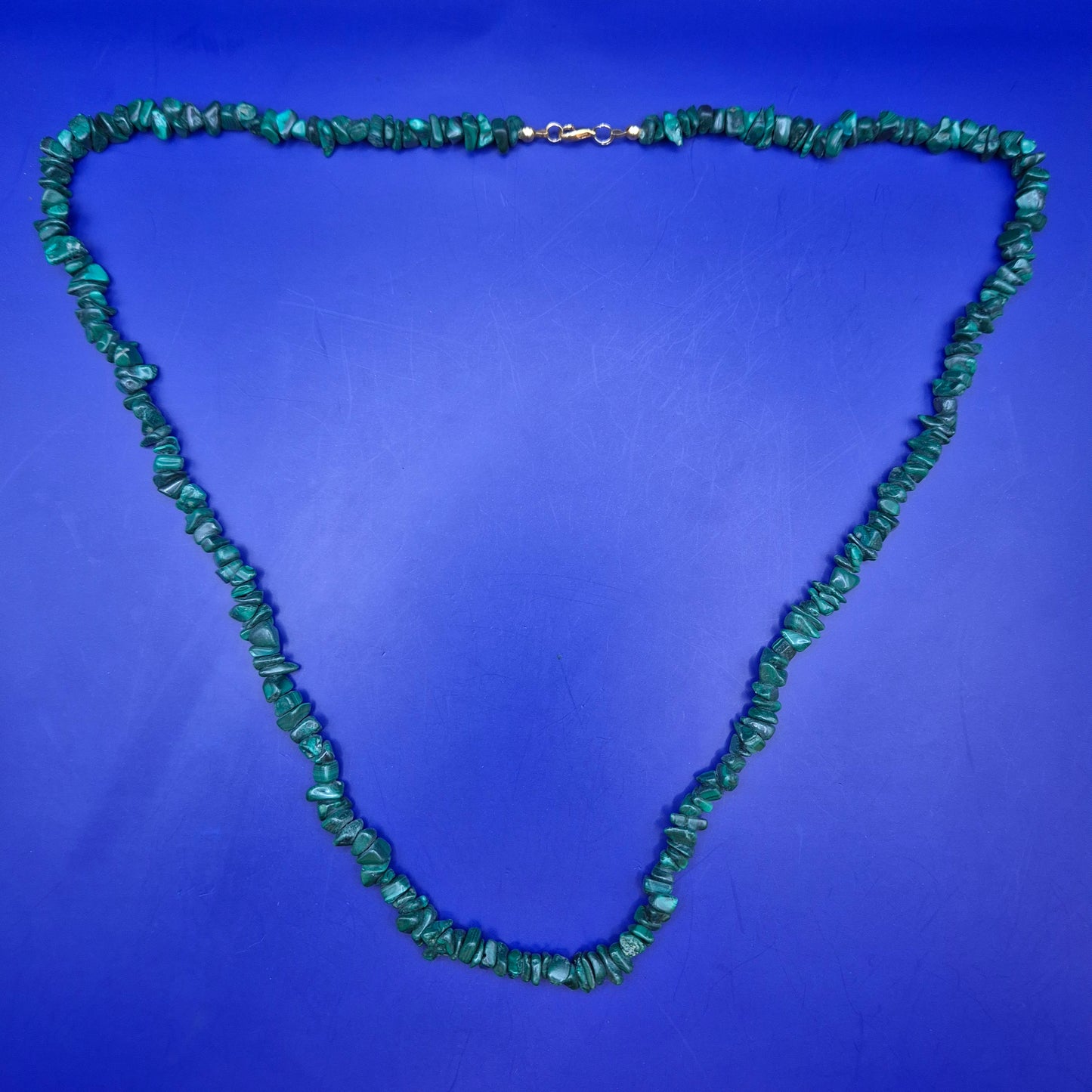 Grüne Stein Chip Kette Malachit Optik Collier Goldfarbener Verschluss Vintage