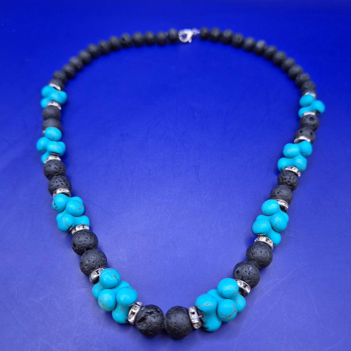 Boho Lavastein Kette mit Türkis Elementen und Strass