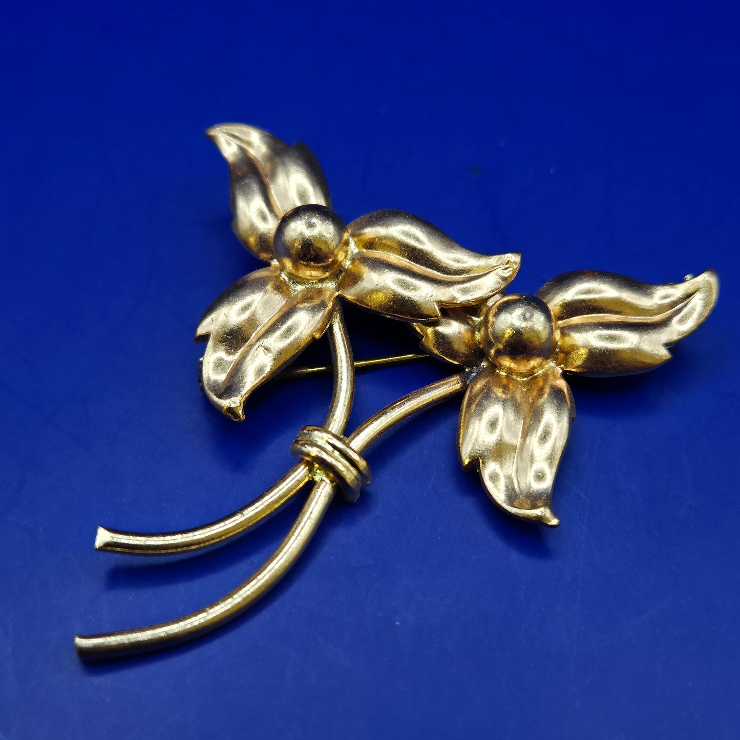 Vintage Brosche Blumenstrauß Goldfarben Elegantes Schmuckstück