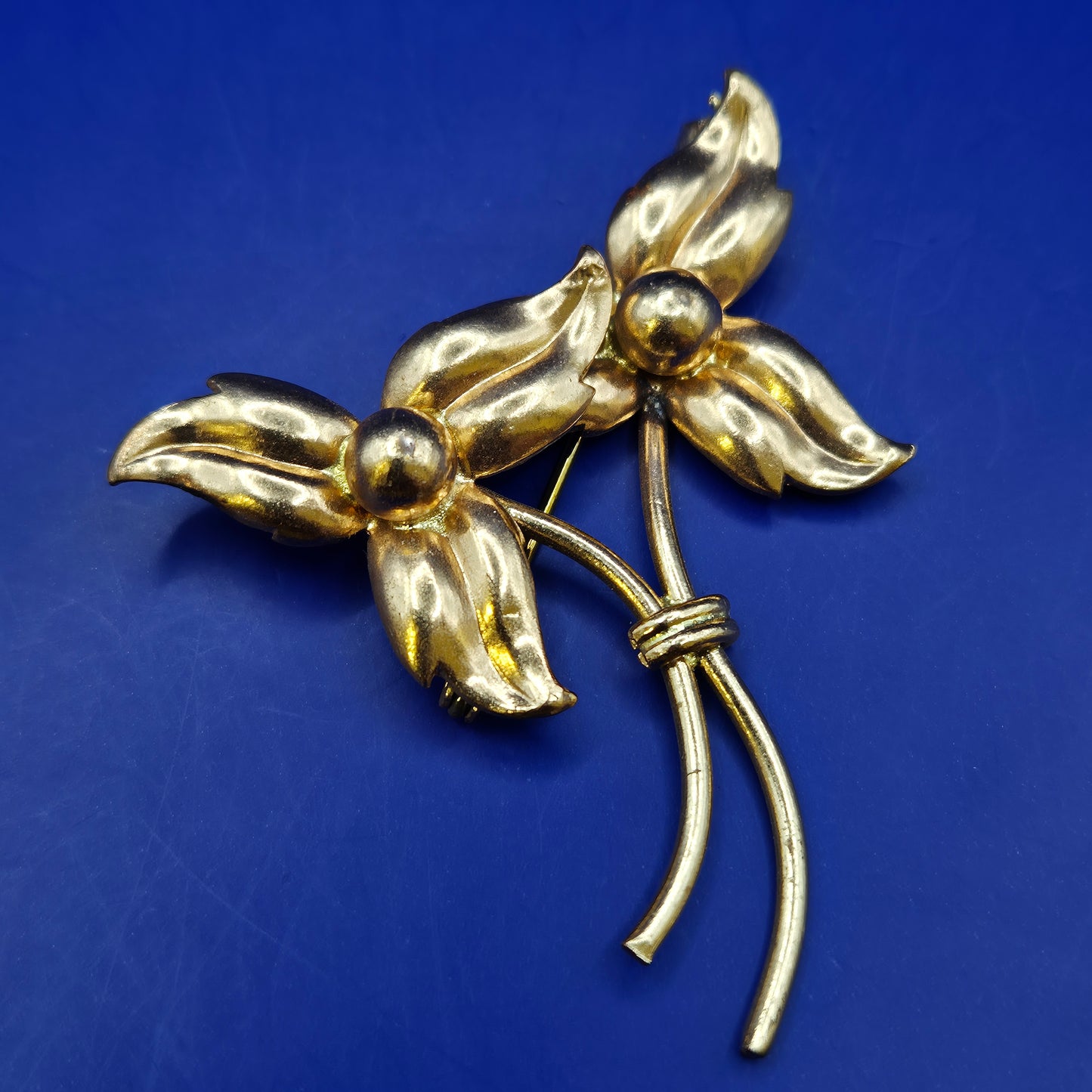 Vintage Brosche Blumenstrauß Goldfarben Elegantes Schmuckstück