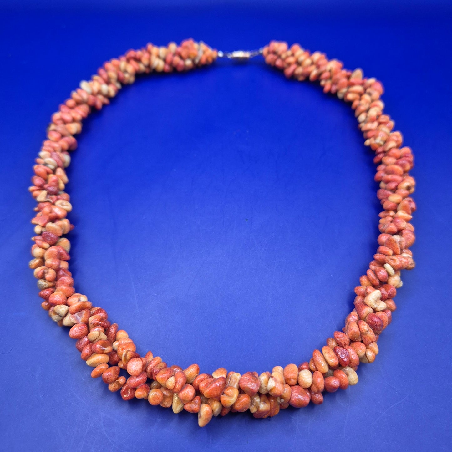 Vintage Naturstein Splitter Kette Orange Rot – Gedrehtes Design