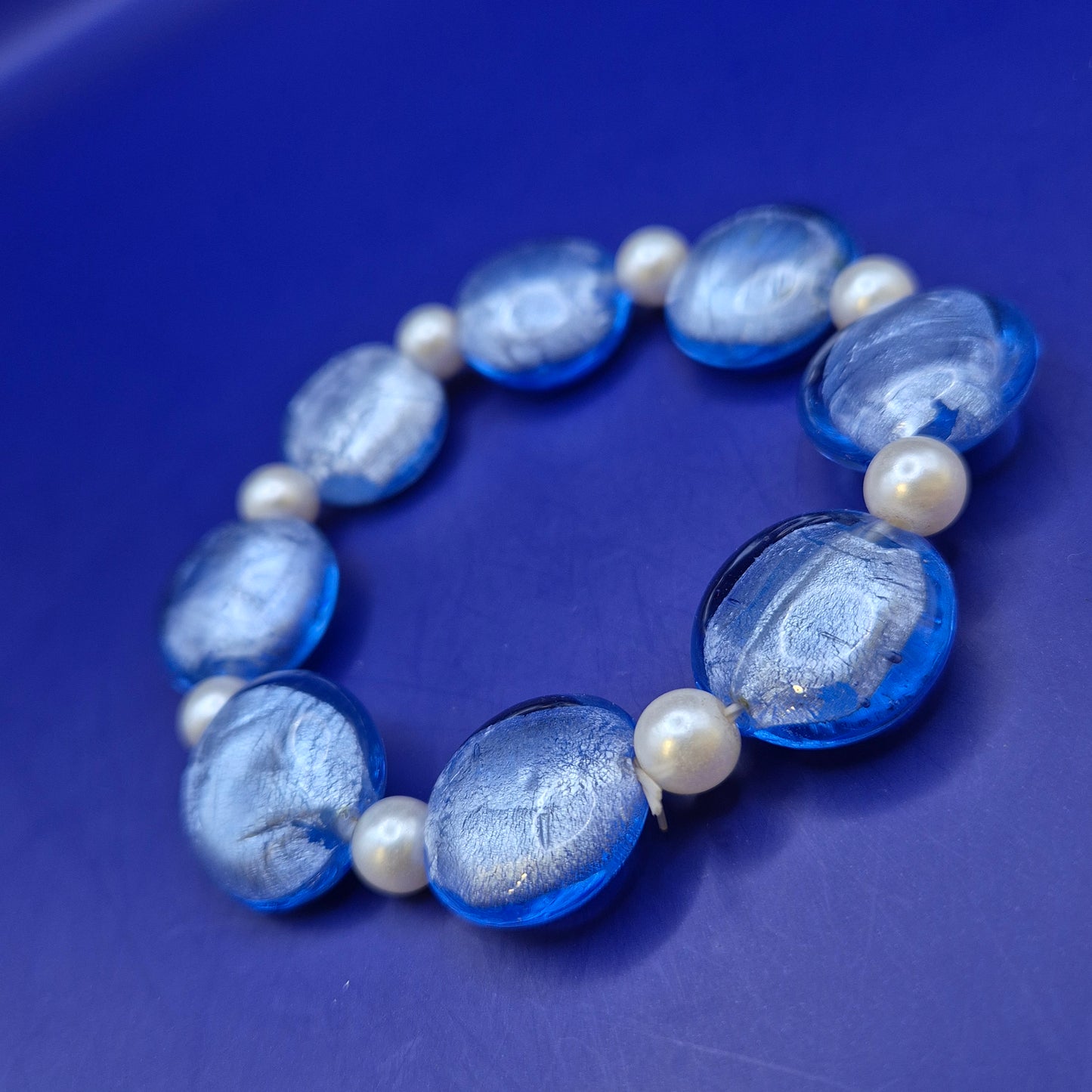 Blaues Murano Glas Folien Armband mit Perlen Vintage