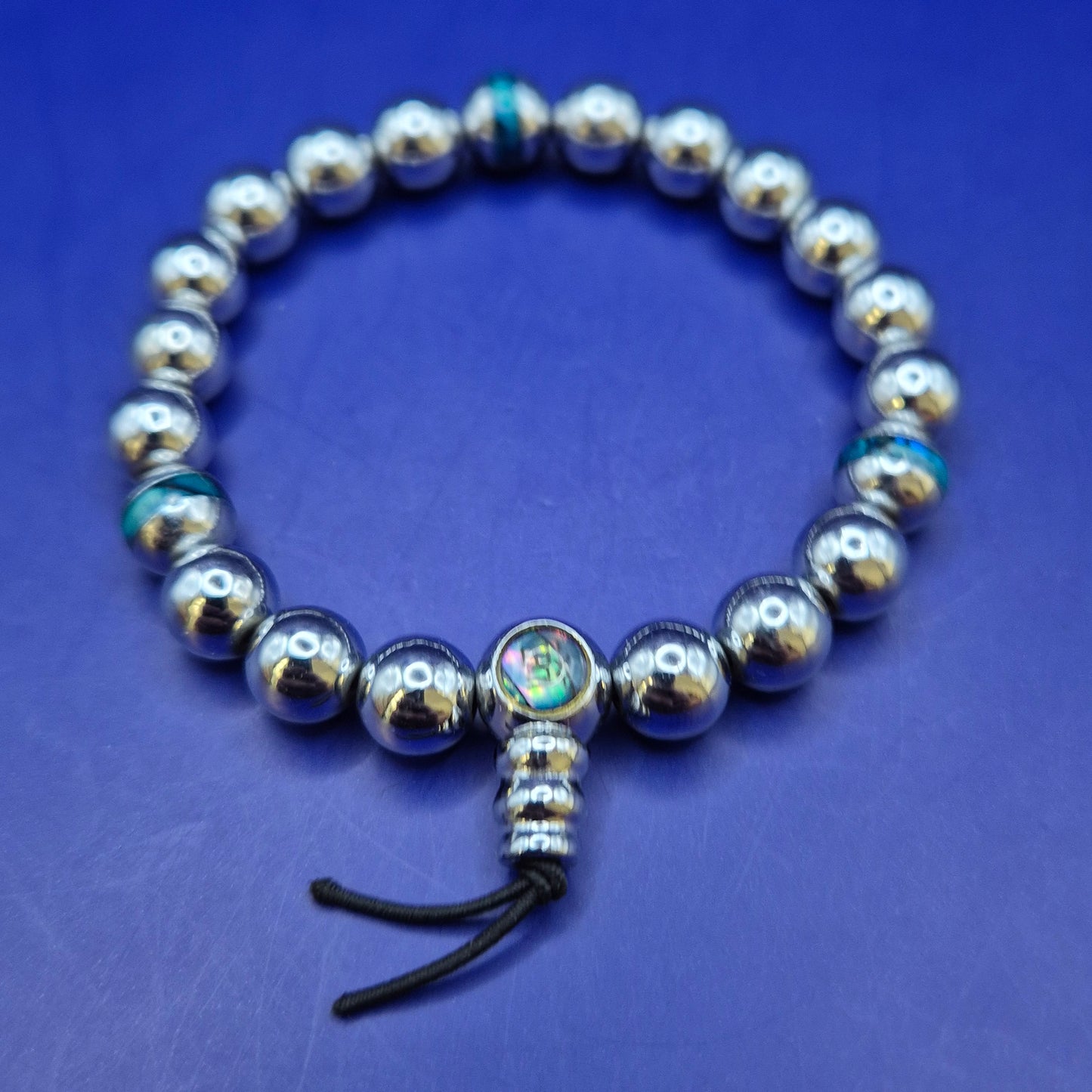 Silberfarbenes Perlen Armband mit Türkis & Abalone Inlays
