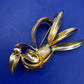 Elegante Vintage Brosche Goldfarben Wellen Design