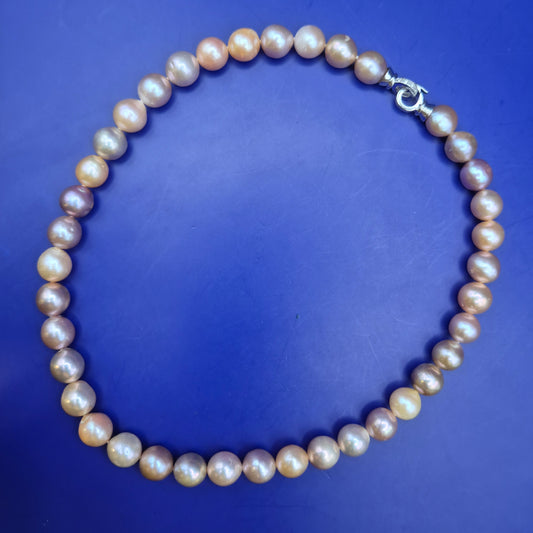 Elegante Perlenkette mit großen Naturperlen und 925er Silber Verschluss