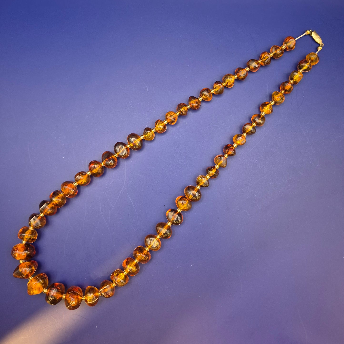 Elegante Vintage Kugel-Kette mit Verlauf Optik