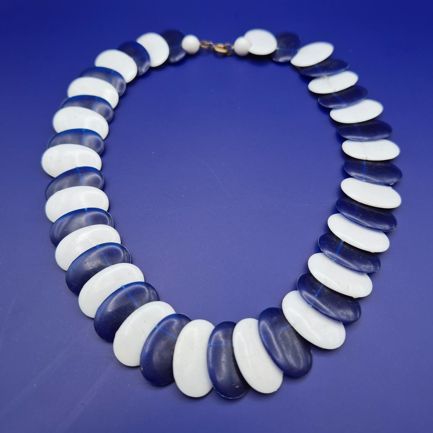 Vintage Statement Kette Blau Weiß Cabochon Design