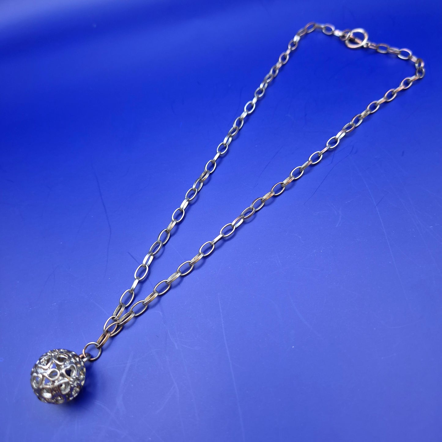 Vintage Kette mit filigranem Kugel Anhänger