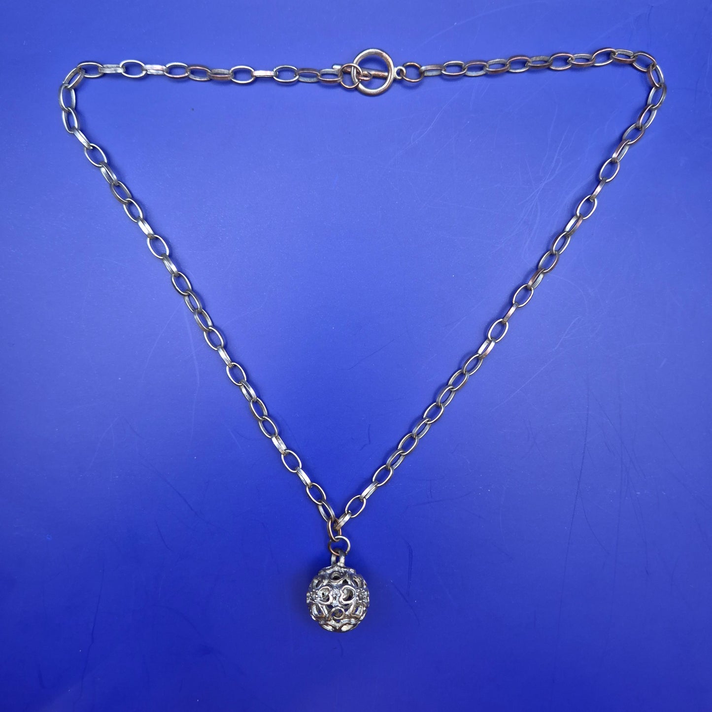 Vintage Kette mit filigranem Kugel Anhänger