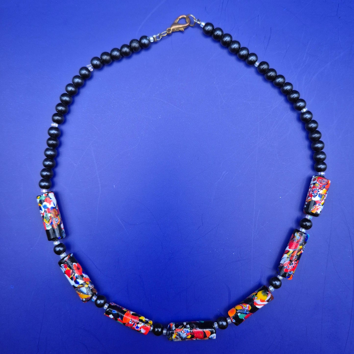 Vintage Millefiori Glas Perlenkette mit schwarzen Glasperlen