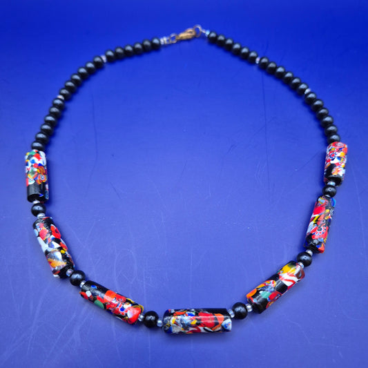Vintage Millefiori Glas Perlenkette mit schwarzen Glasperlen