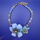 Florale Designer Statement Kette in Pastelltönen