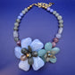 Florale Designer Statement Kette in Pastelltönen
