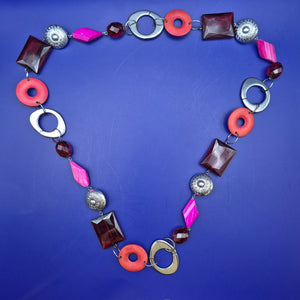 Statementkette mit geometrischen Elementen Pink Orange Braun