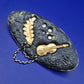 Vintage Brosche Musikmotiv mit Geige und Blatt Goldfarben