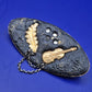 Vintage Brosche Musikmotiv mit Geige und Blatt Goldfarben