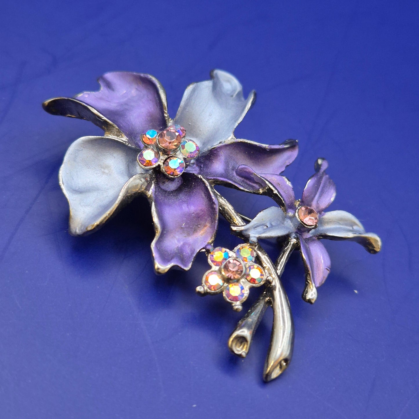 Vintage Emaille Brosche Blumen Design mit Strass Steinen
