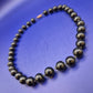 Elegante Vintage Perlenkette in glänzendem Schwarz