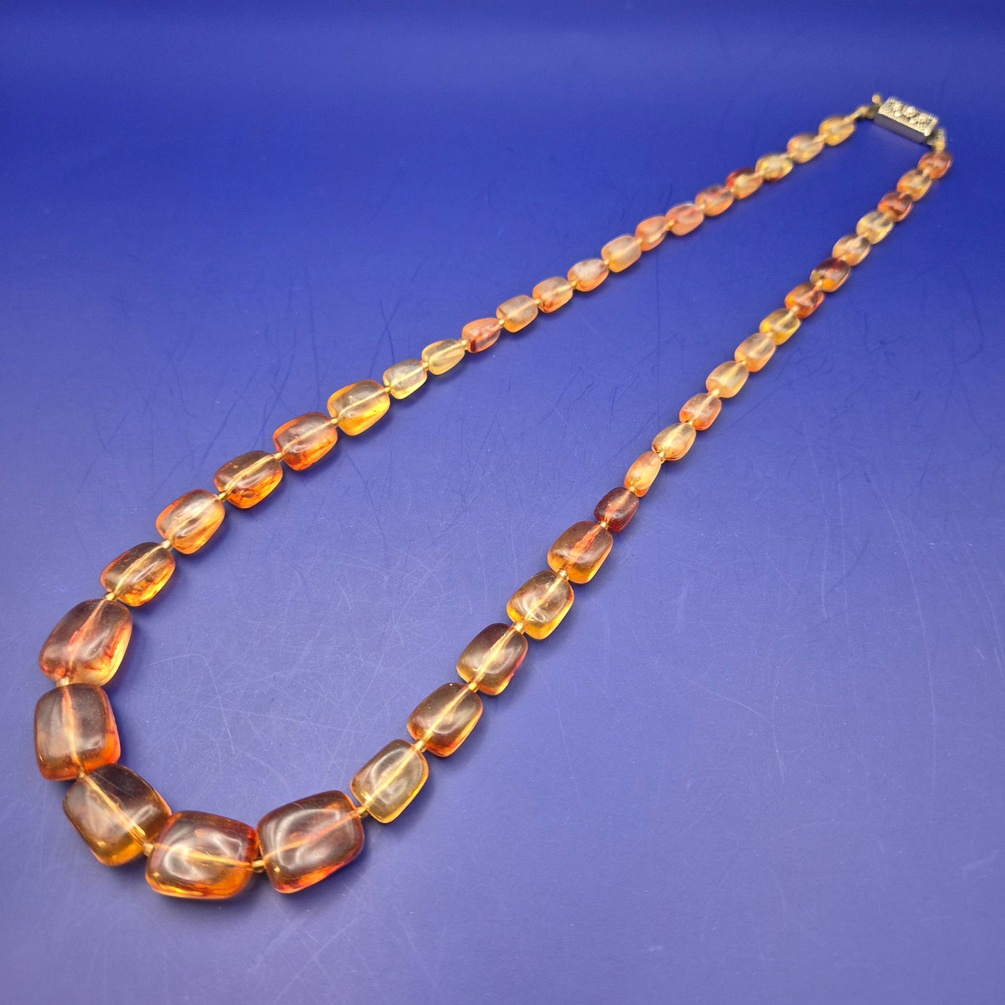 Vintage Bernstein Kette mit Schmuckverschluss Honigfarben
