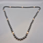 Elegante Vintage Kette mit Hämatit-Perlen und Akzenten