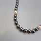Elegante Vintage Kette mit Hämatit-Perlen und Akzenten