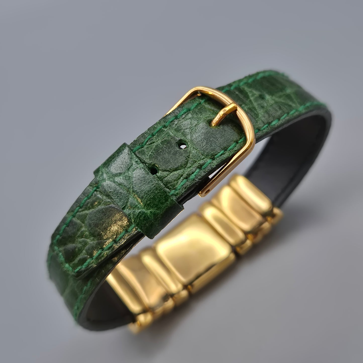 Vintage Damen Armband mit Herz Motiv und Strass Steinen