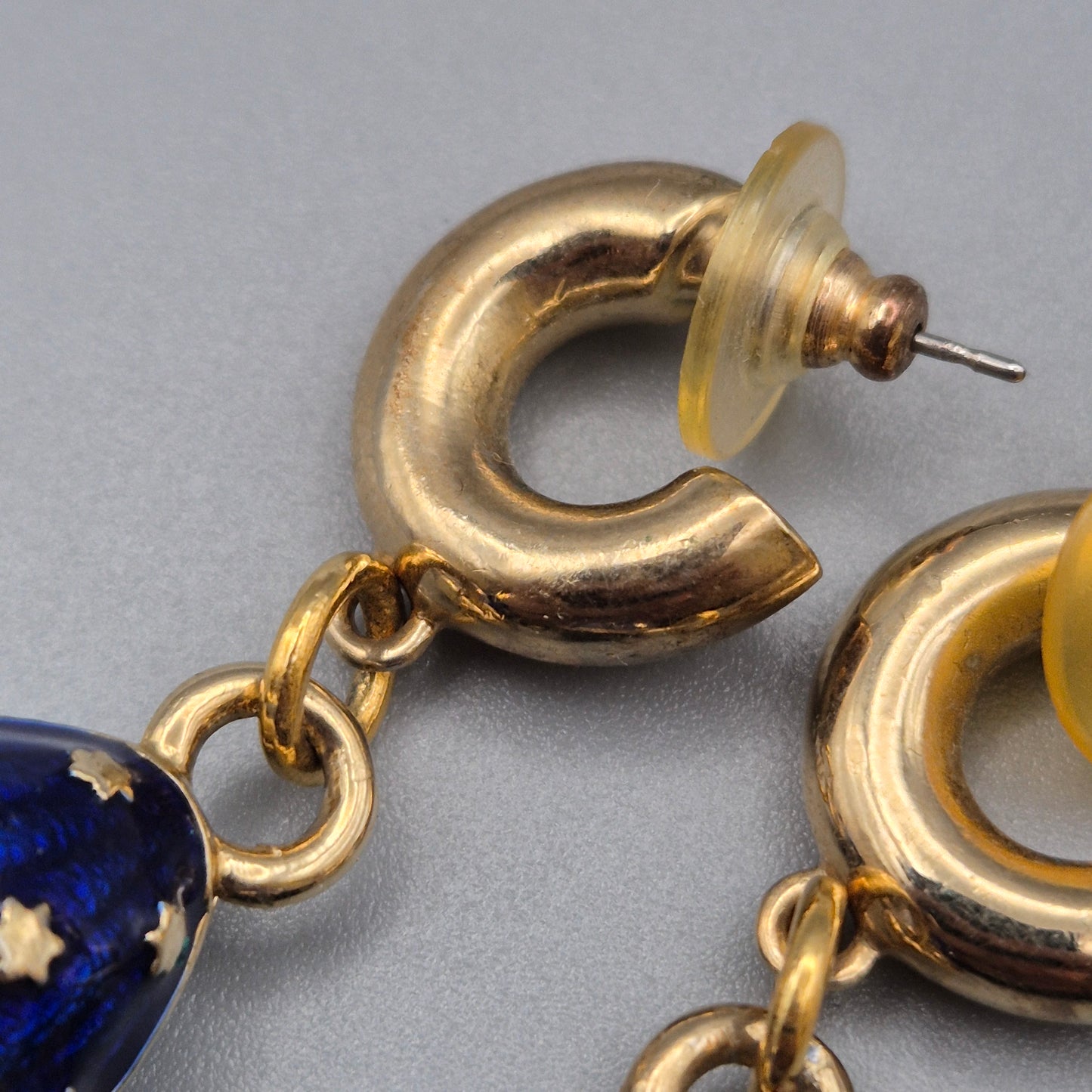 Vintage Ohrhänger Goldfarben mit blauen Emaille Sternen Anhängern