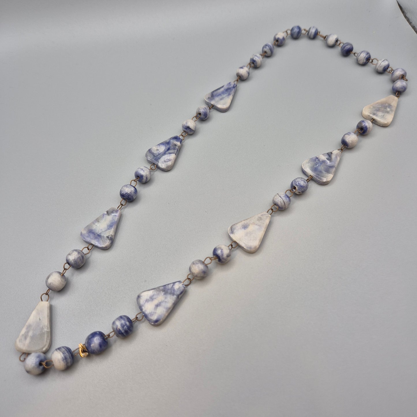 Vintage Kette Blau Weiß Marmorierte Perlen Geometrische Elemente