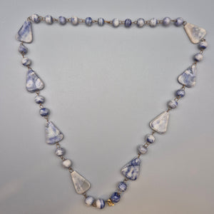 Vintage Kette Blau Weiß Marmorierte Perlen Geometrische Elemente