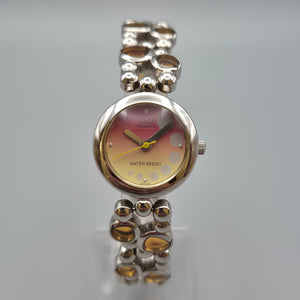 Vintage Q&Q Damen Armbanduhr mit abstraktem Gliederarmband