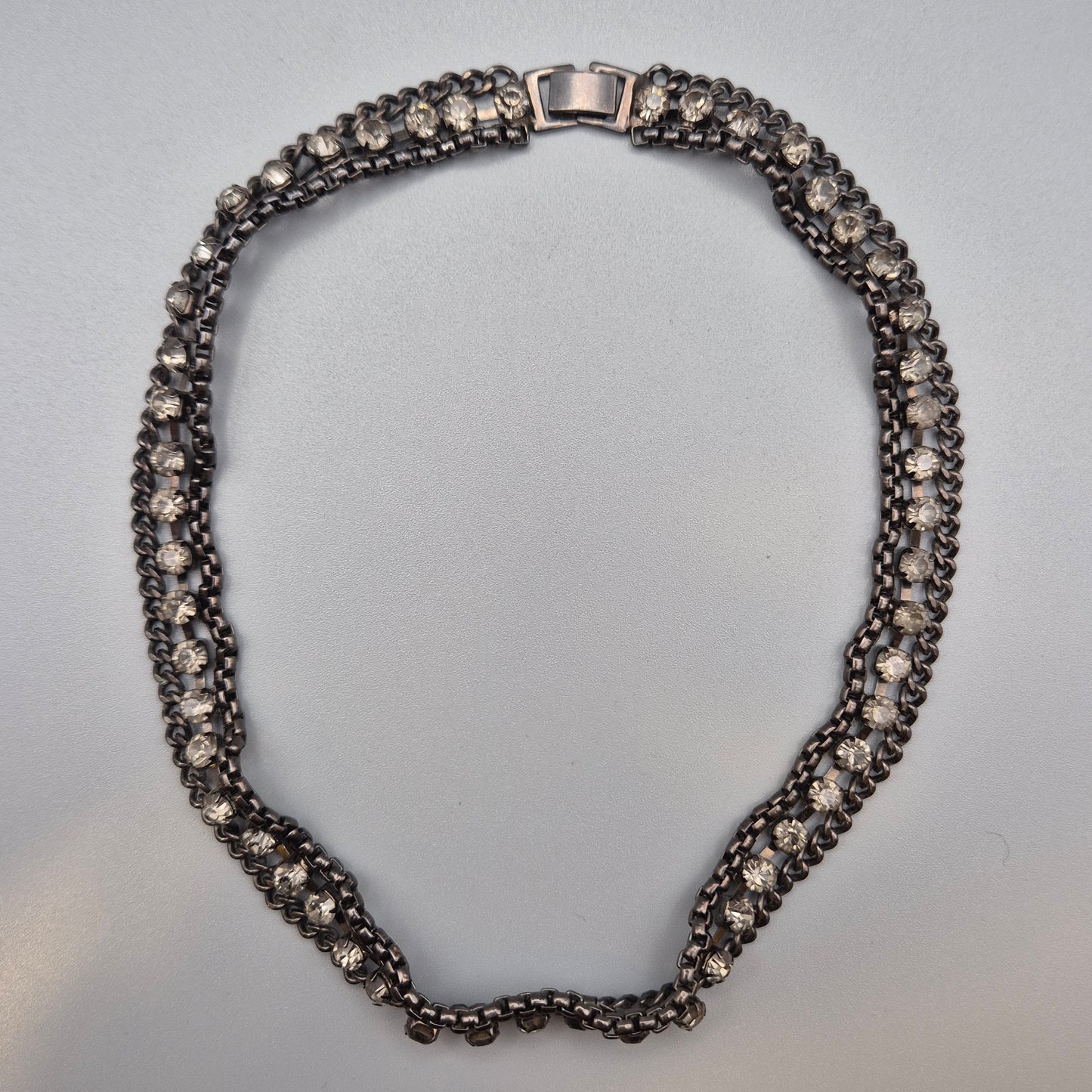 Vintage Strass Armband mit Gliederkette Gunmetal Optik