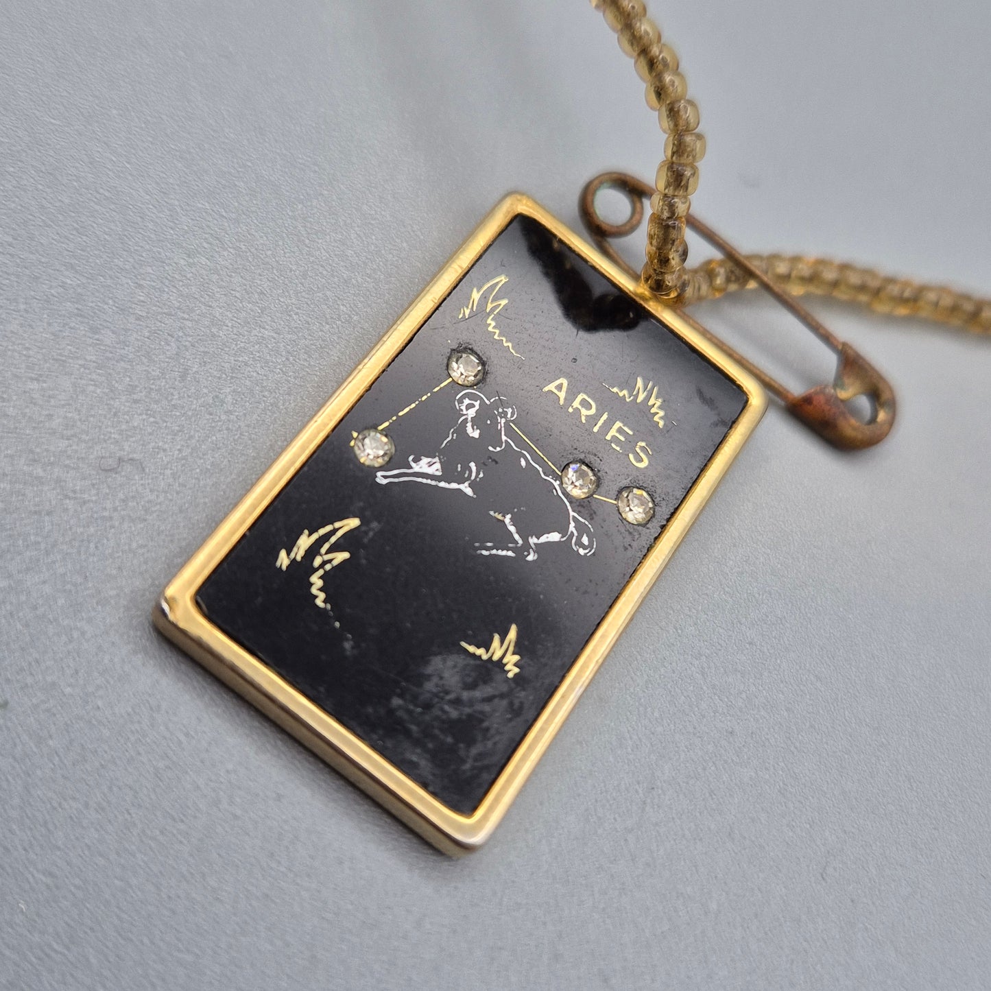 Vintage Sternzeichen Kette ARIES Widder mit Anhänger Goldfarben