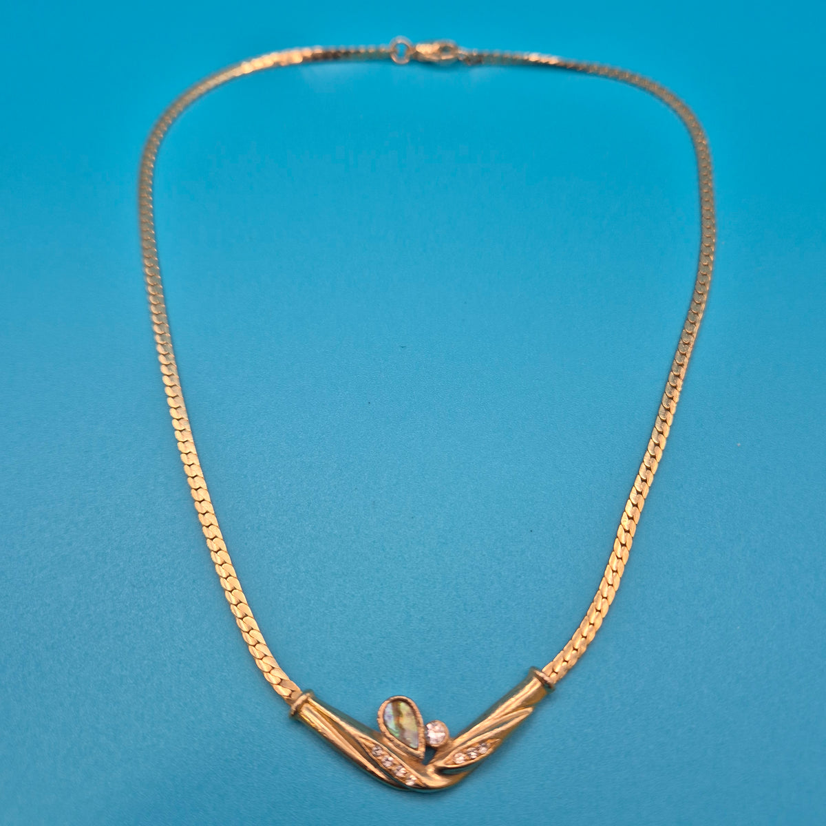 Elegante Vintage Collier Halskette mit Steinbesatz und Fischgrätkette