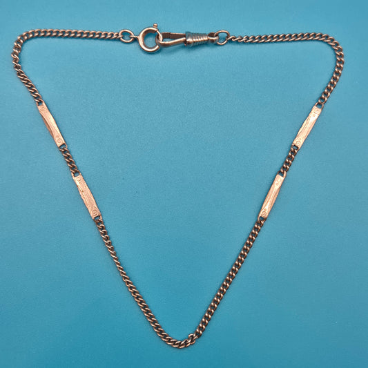 Elegante Vintage Goldfarbene Panzerkette mit Zierelementen