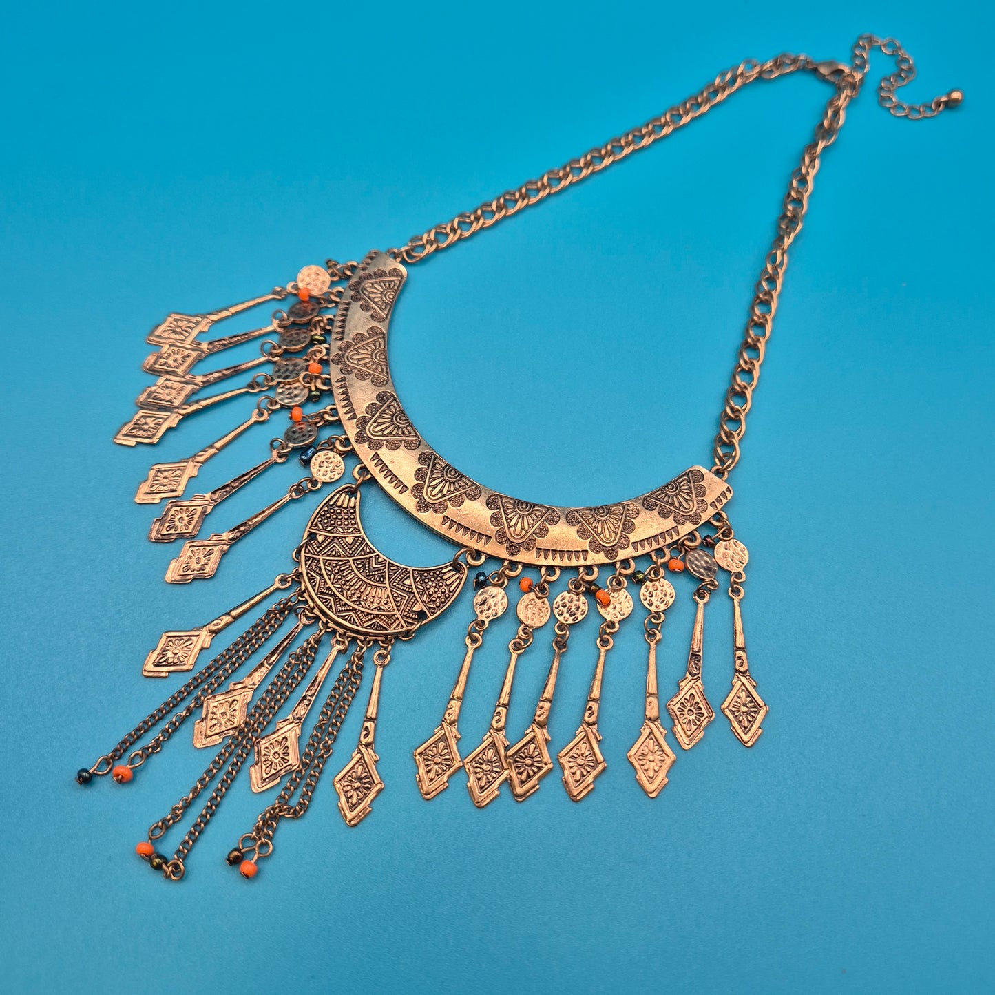 Vintage Statement Collier im Boho Ethno Stil mit Ornamenten und Anhängern