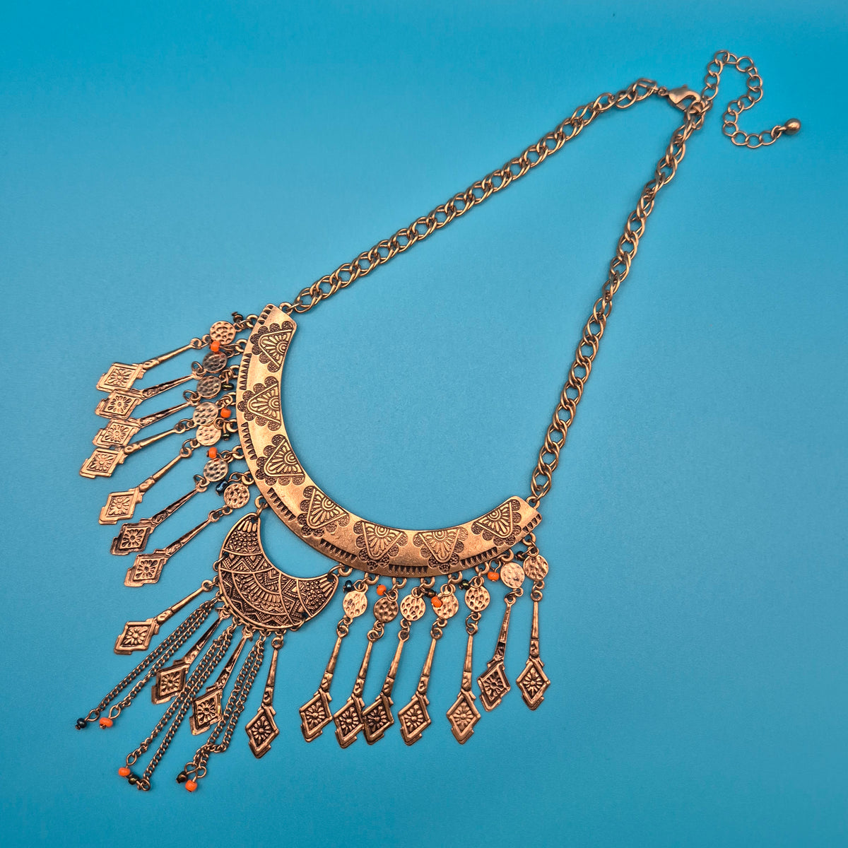 Vintage Statement Collier im Boho Ethno Stil mit Ornamenten und Anhängern