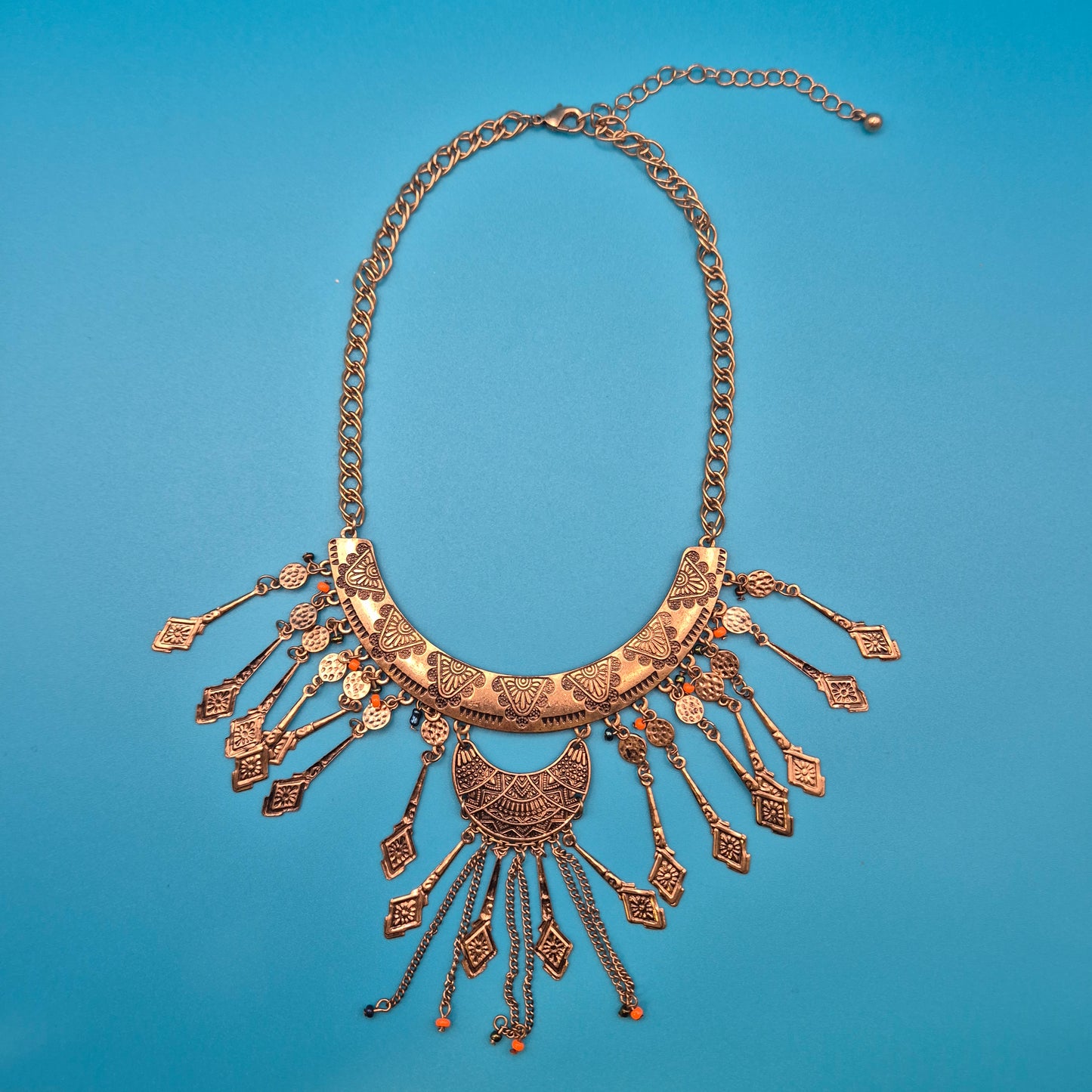 Vintage Statement Collier im Boho Ethno Stil mit Ornamenten und Anhängern