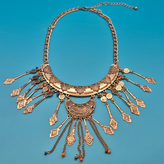 Vintage Statement Collier im Boho Ethno Stil mit Ornamenten und Anhängern