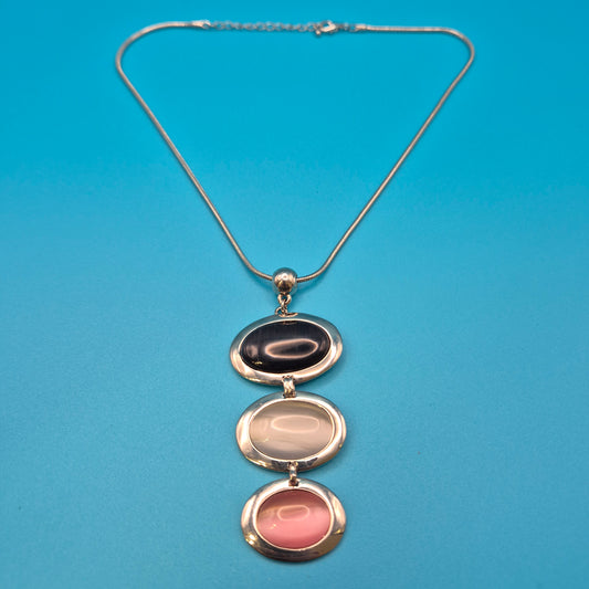Vintage Statement Kette mit ovalen Cabochon-Anhängern in Pastelltönen