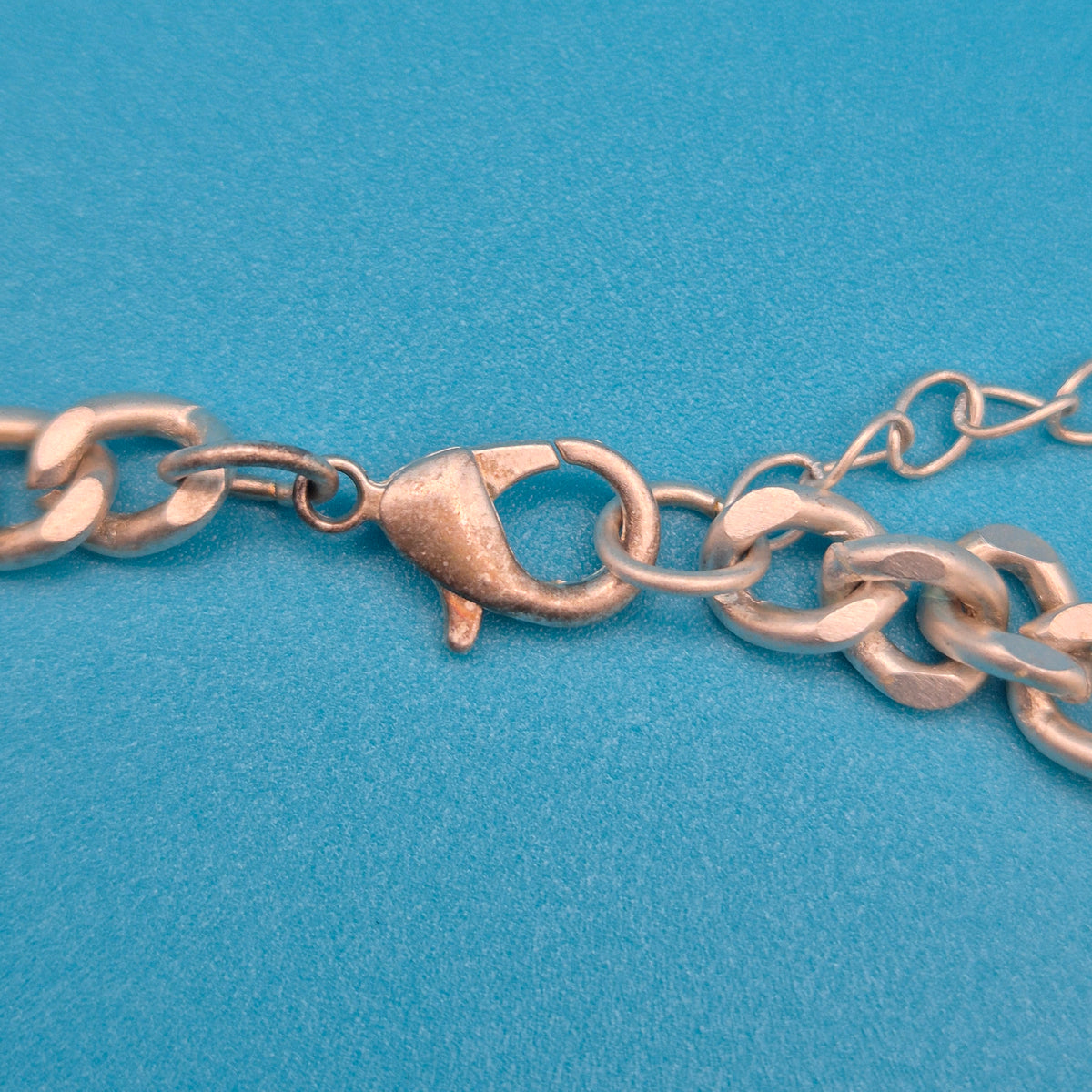 Goldfarbene Seestern Statement Kette im maritimen Design