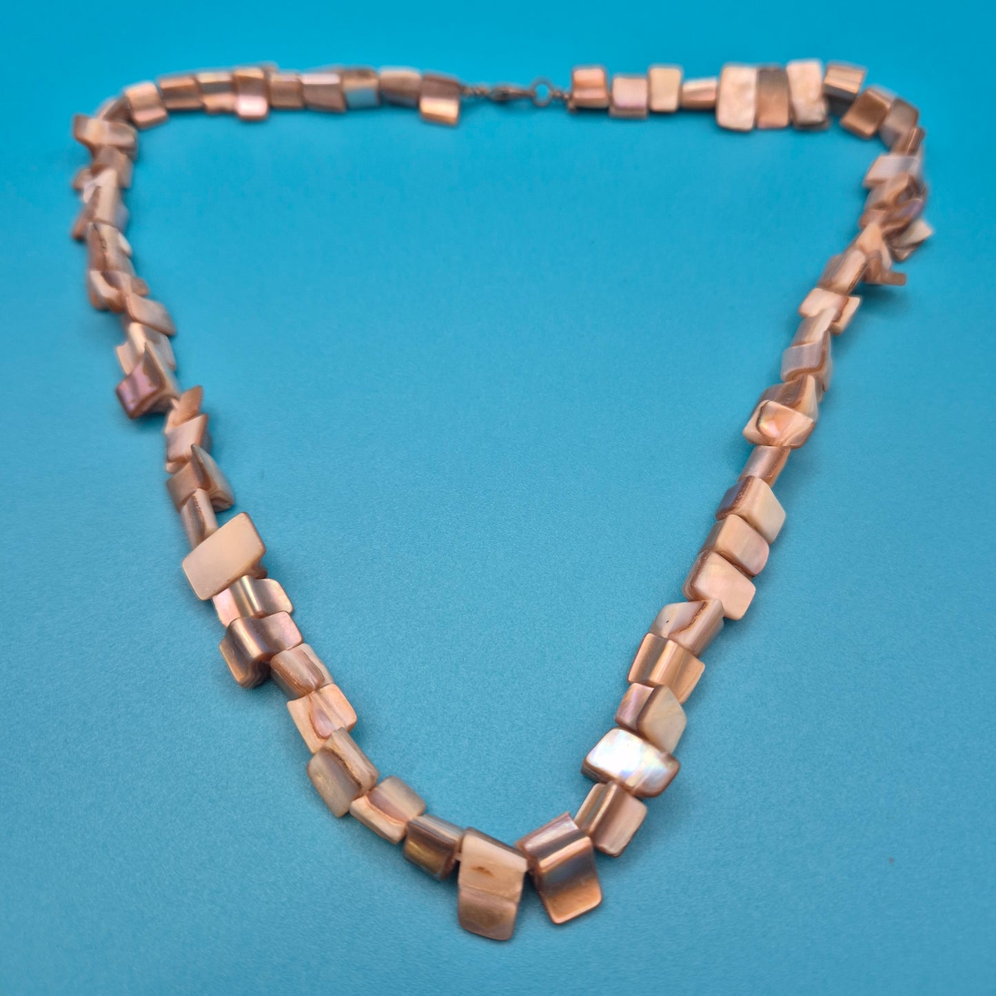 Elegante Vintage Kette aus Perlmutt Elementen