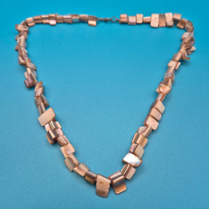 Elegante Vintage Kette aus Perlmutt Elementen