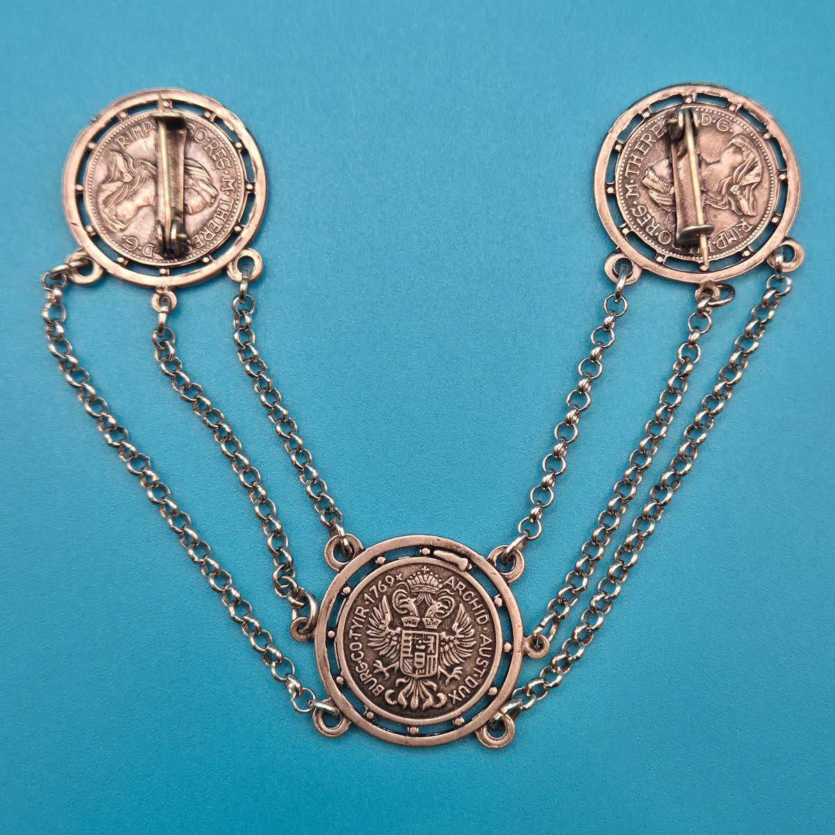 Historische Maria Theresia Taler Anhänger Kette im Vintage Stil