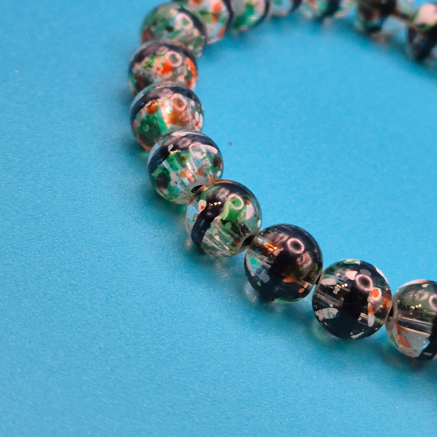Vintage Glasperlen-Armband mit bunter Einlage und Kordelzug