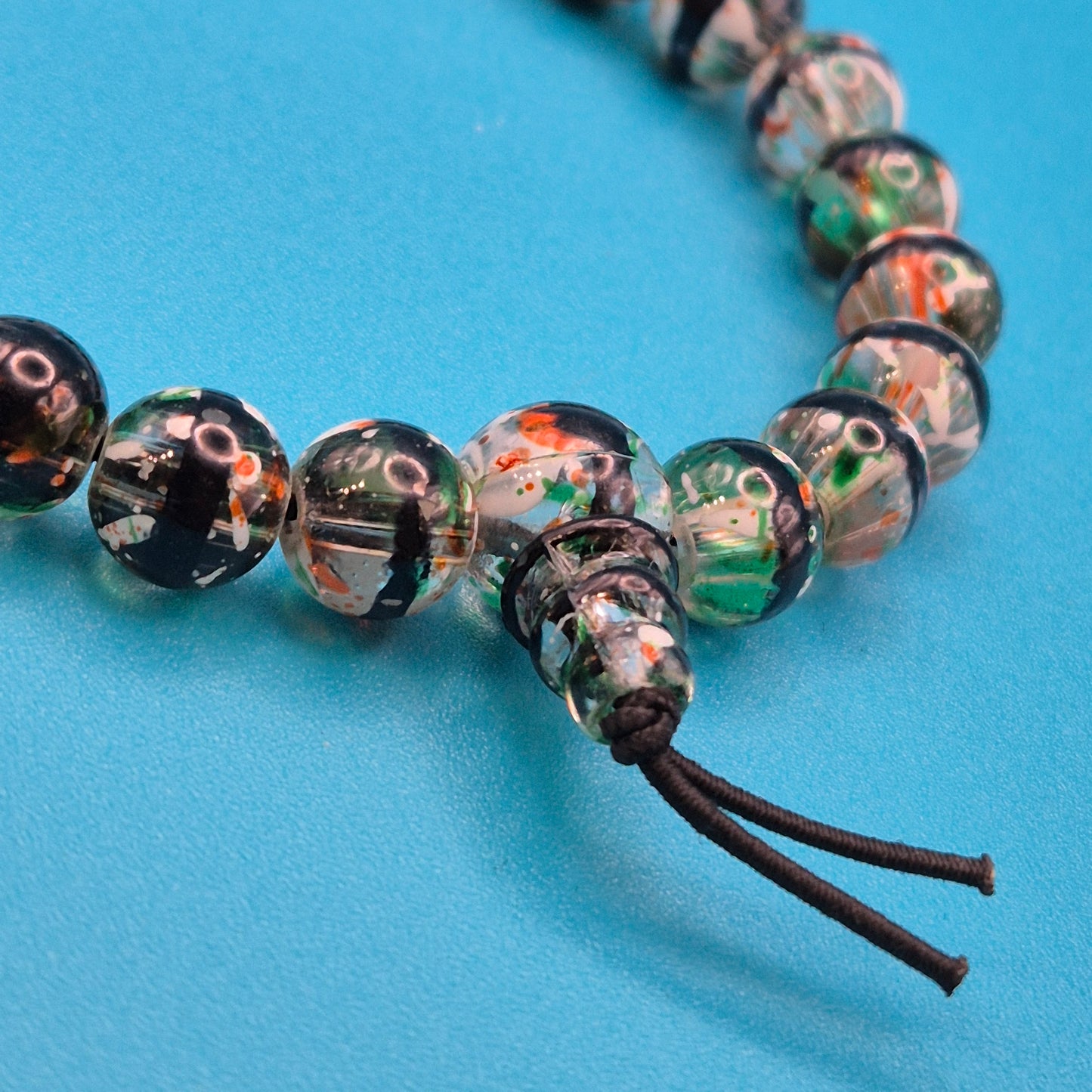 Vintage Glasperlen-Armband mit bunter Einlage und Kordelzug