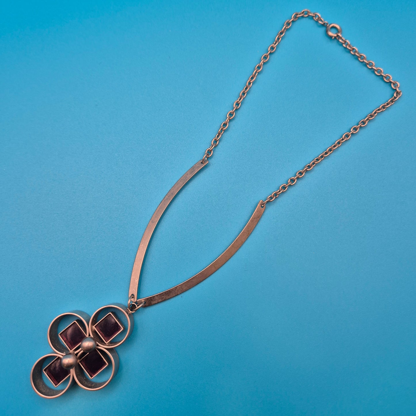 Mid-Century Statement Collier mit quadratischen Steinen und Metall-Elementen