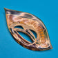 Vintage Emaille-Brosche in Blatt-Optik abstraktes Design Goldfarben