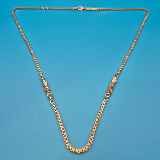 Vintage Goldfarbene Kette mit zwei Zierelementen